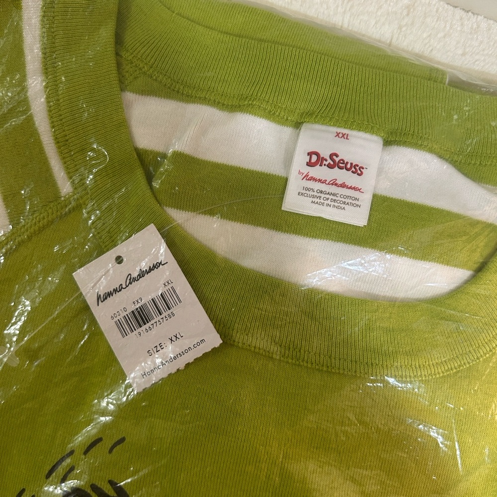 Grinch Pajama Set - Picture 14 of 16
